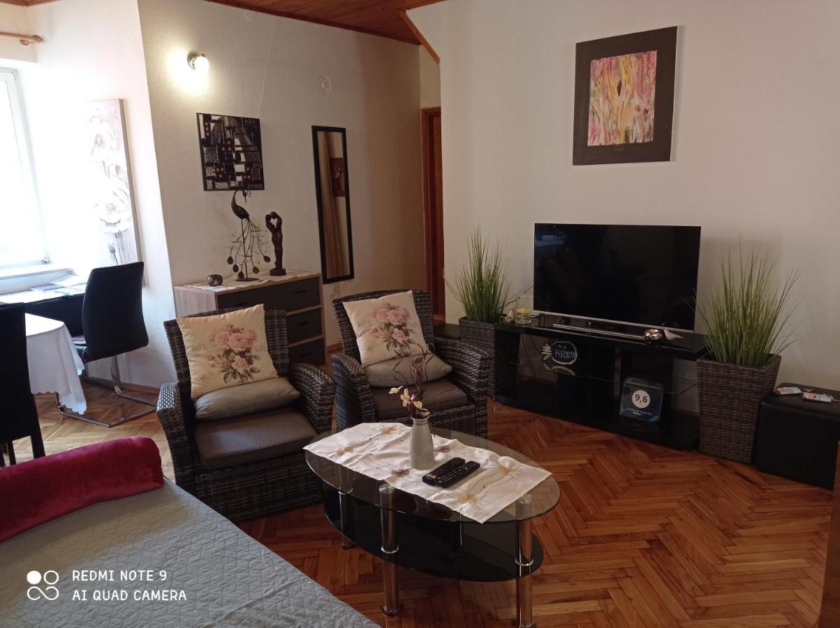 Apartment Piazza Antica Rovinj Exterior foto