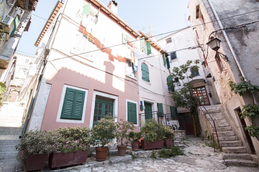 Apartment Piazza Antica Rovinj Exterior foto