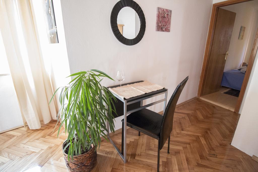 Apartment Piazza Antica Rovinj Exterior foto