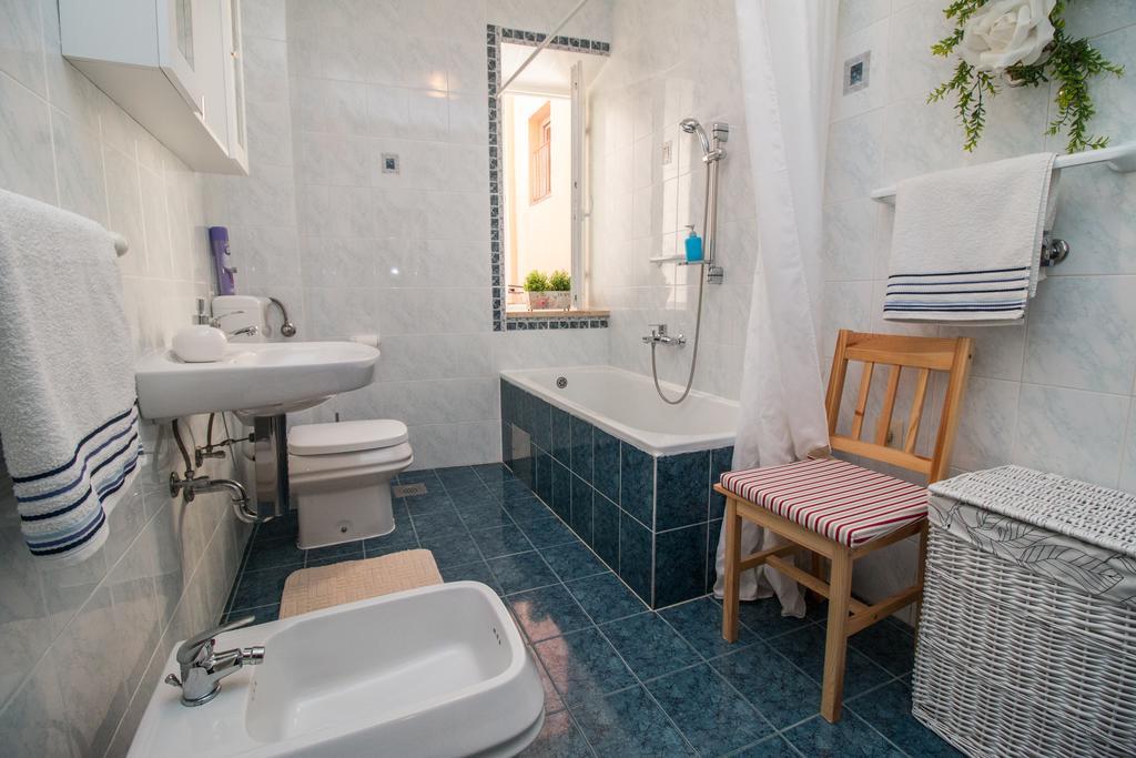 Apartment Piazza Antica Rovinj Exterior foto